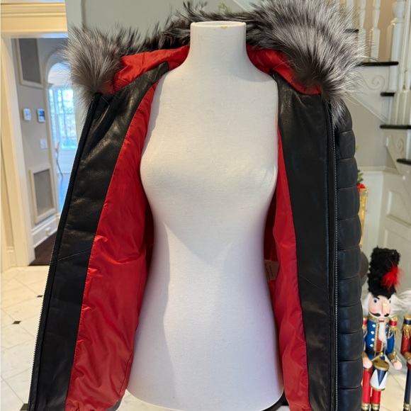 Wow!🖤❤️ - Picture 7 of 13